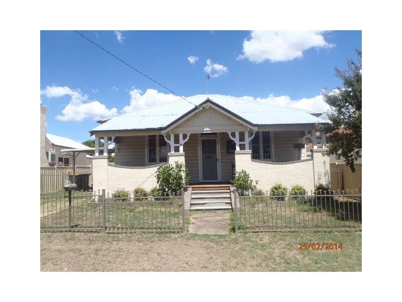 36 Gipps Street, Tamworth NSW 2340
