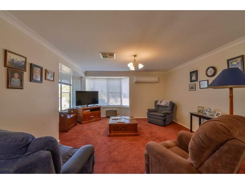 22 Glen Alpha Close, Tamworth NSW 2340