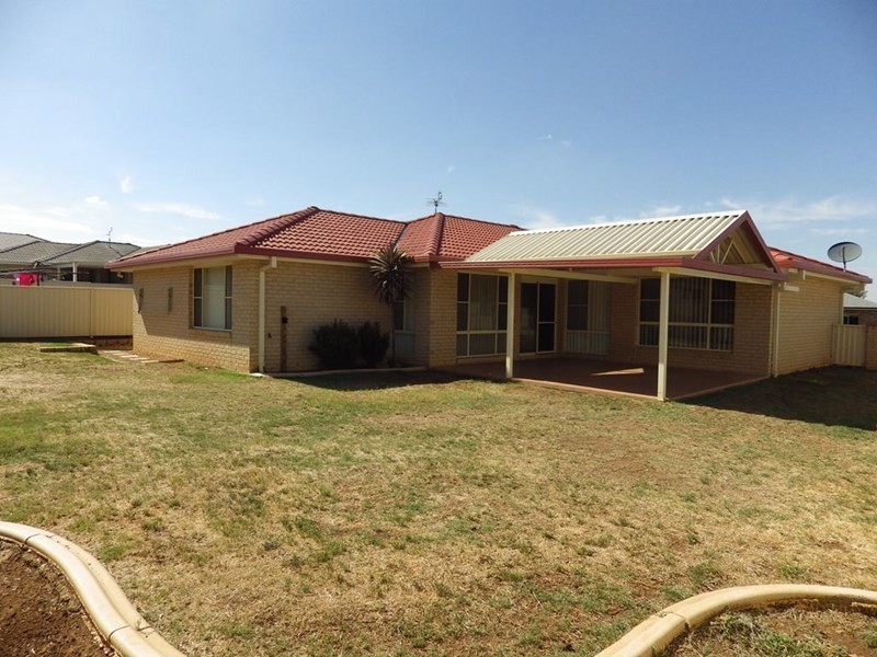 52 Boronia Drive, Calala NSW 2340