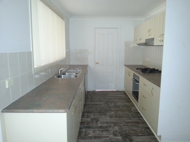 4 Burdekin Place, Tamworth NSW 2340