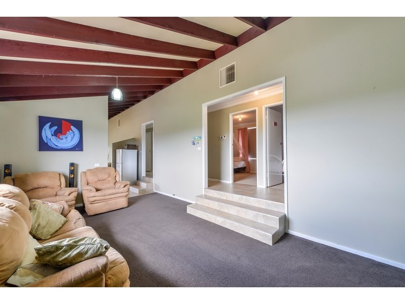 25 Woodbry Crescent, Tamworth NSW 2340