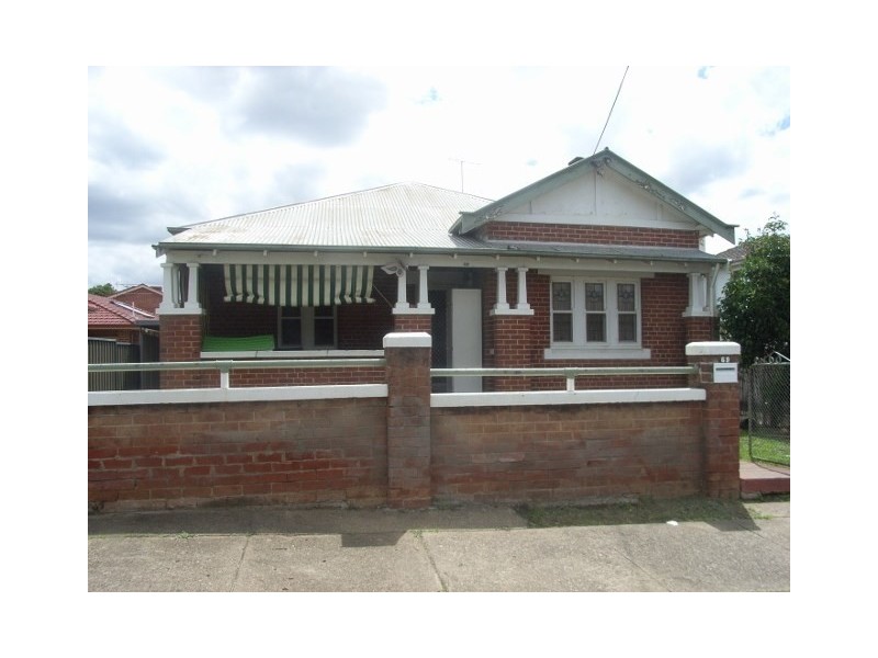69 Crown Street, Tamworth NSW 2340