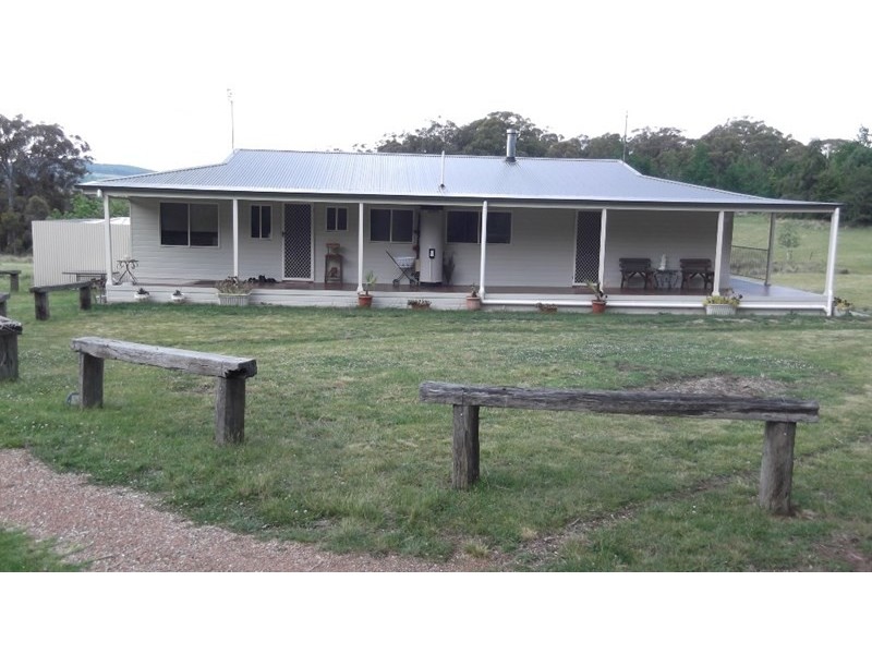 896 Barry Road, Hanging Rock NSW 2340