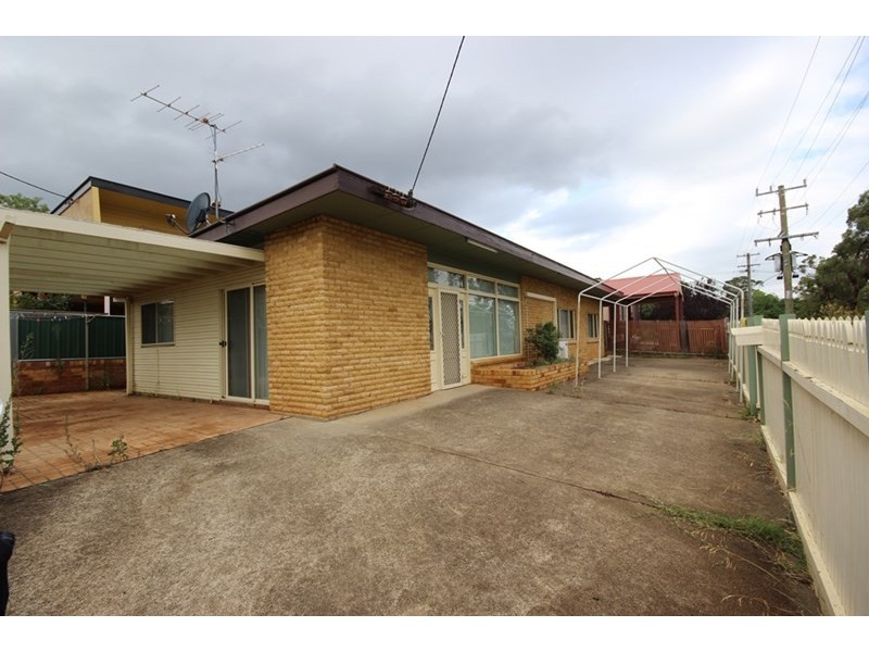 36 Raglan Street, Tamworth NSW 2340