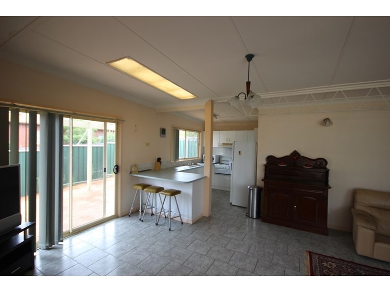 36 Raglan Street, Tamworth NSW 2340