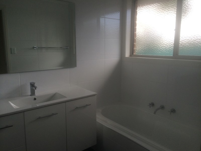 17B Kaputar Close, Tamworth NSW 2340