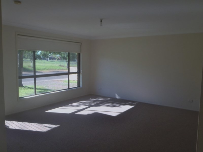 139 Warral Road, Tamworth NSW 2340
