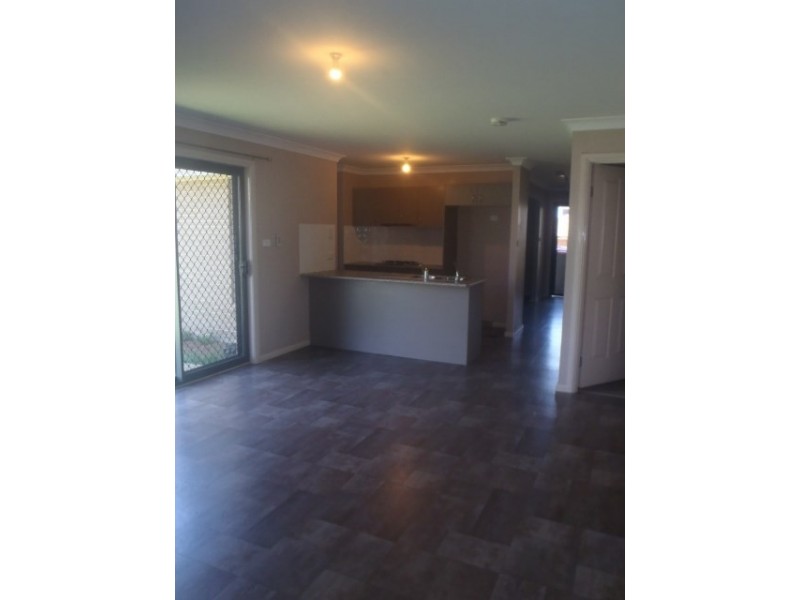 1 Stanley Close, Tamworth NSW 2340