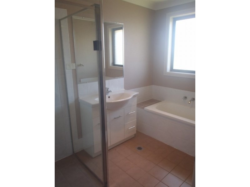 1 Stanley Close, Tamworth NSW 2340