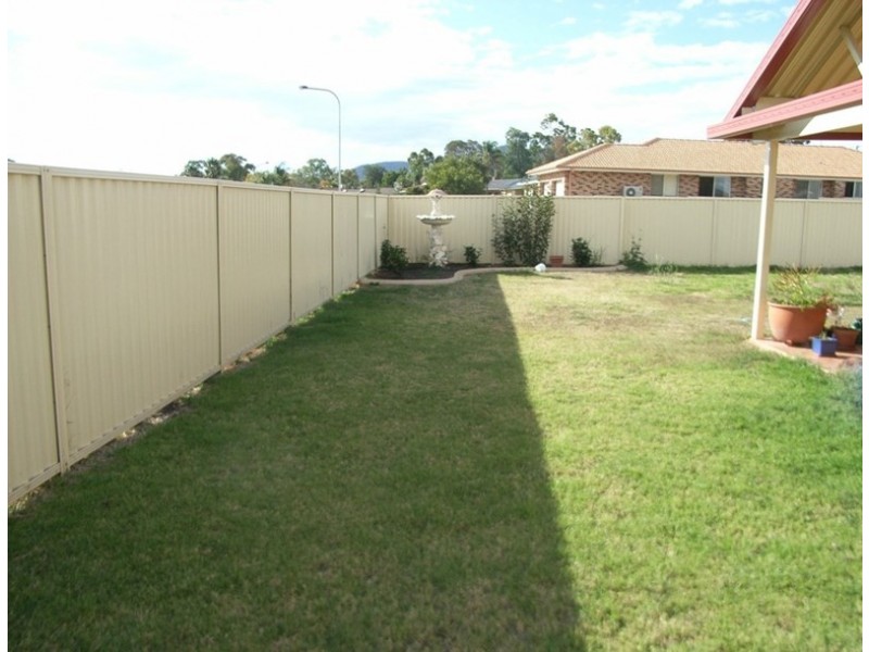 52 Boronia Drive, Tamworth NSW 2340