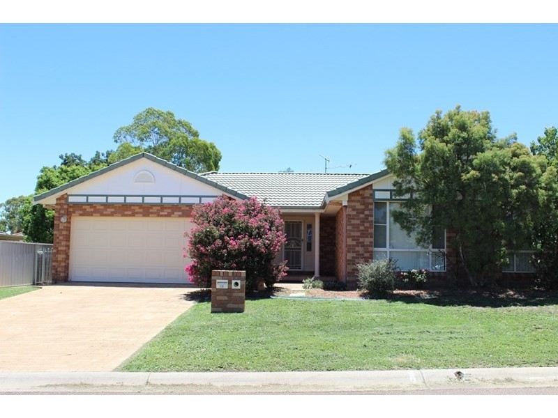 15 Wahroonga Drive, Tamworth NSW 2340