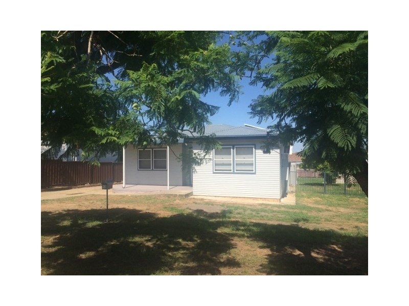 12 Jill Street, Tamworth NSW 2340