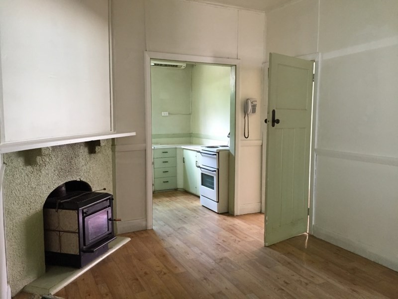 12 Vera Street, Tamworth NSW 2340