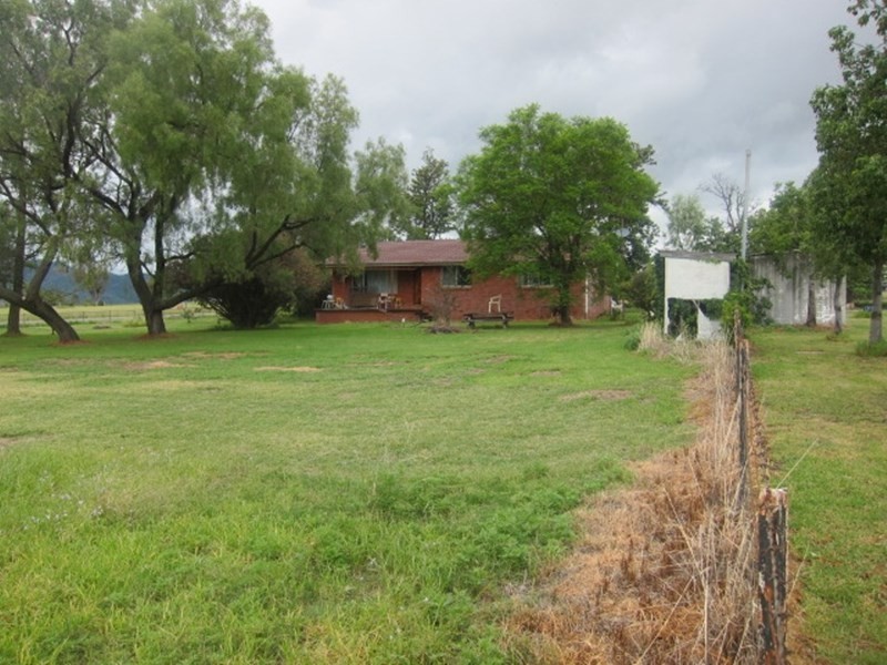 107 Roses Lane, Kootingal NSW 2352