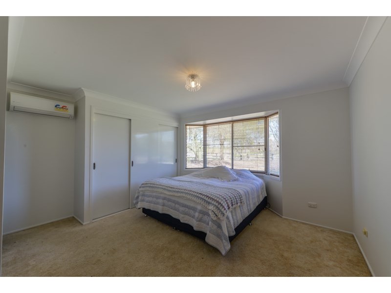 16 Ralfe Road, Tamworth NSW 2340