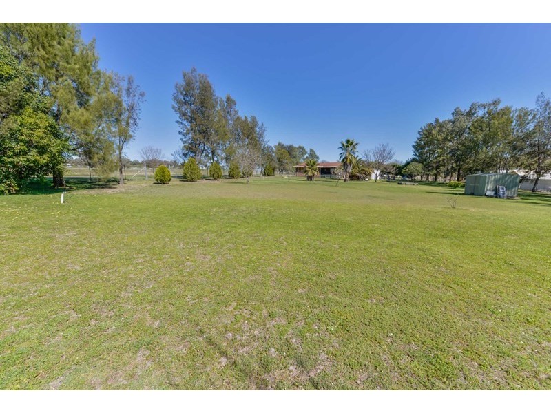 16 Ralfe Road, Tamworth NSW 2340