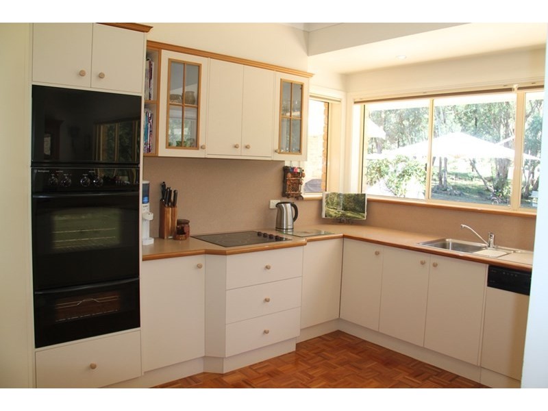 44 Waters Park Drive, Tamworth NSW 2340