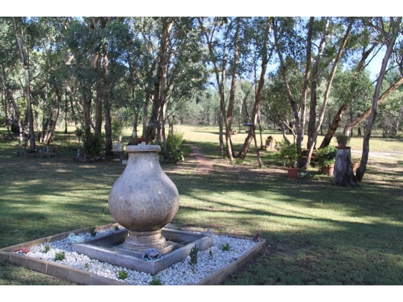 44 Waters Park Drive, Tamworth NSW 2340