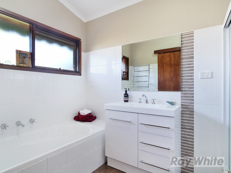 8 Bernice Place, Tamworth NSW 2340