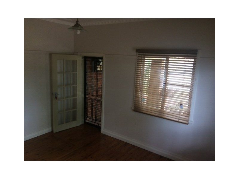 155 Upper Street, Tamworth NSW 2340