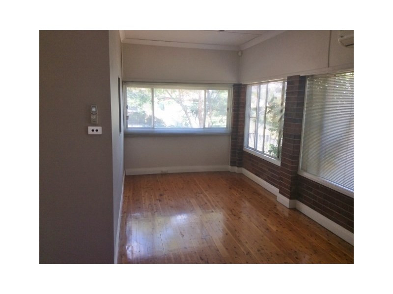 155 Upper Street, Tamworth NSW 2340