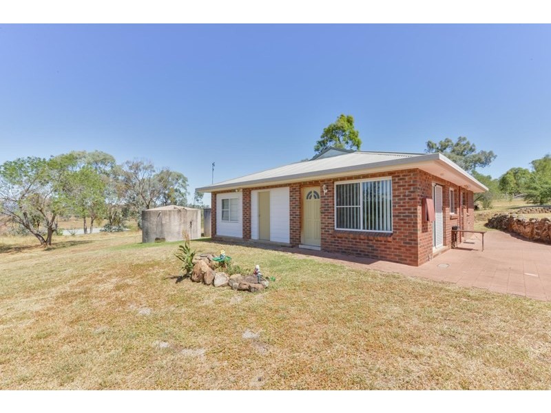166 Tullamore Road, Tamworth NSW 2340