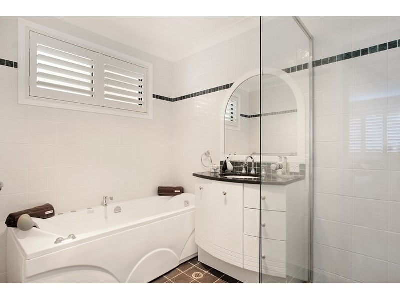 2 Poolya Avenue, Tamworth NSW 2340