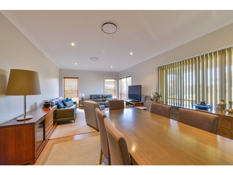 38 The Grange, Tamworth NSW 2340