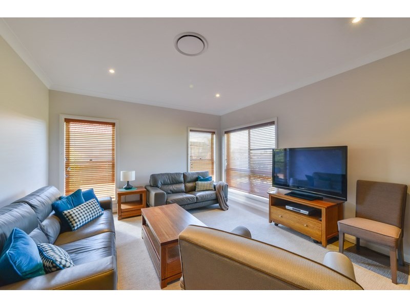 38 The Grange, Tamworth NSW 2340