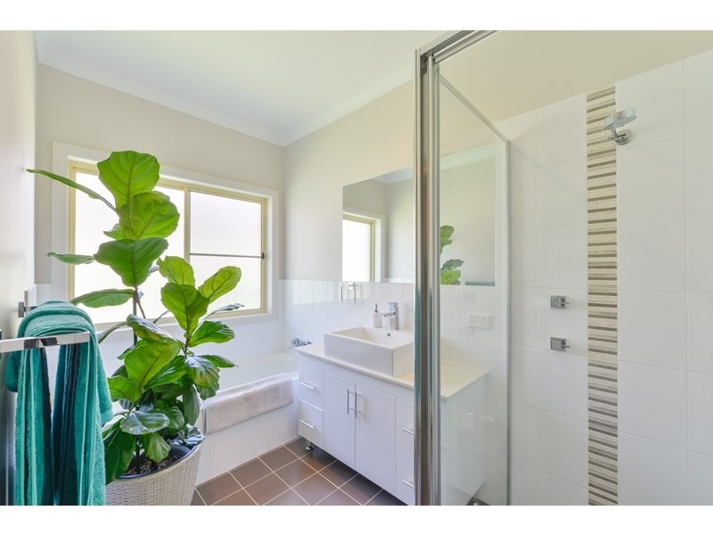 38 The Grange, Tamworth NSW 2340