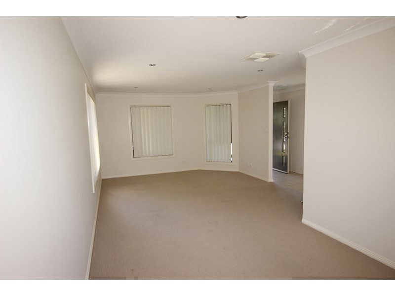 54 The Heights, Tamworth NSW 2340