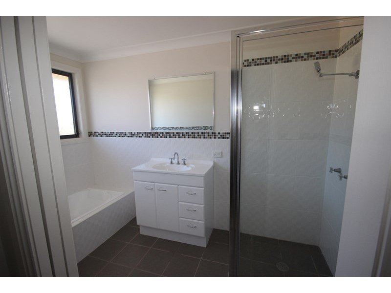 54 The Heights, Tamworth NSW 2340