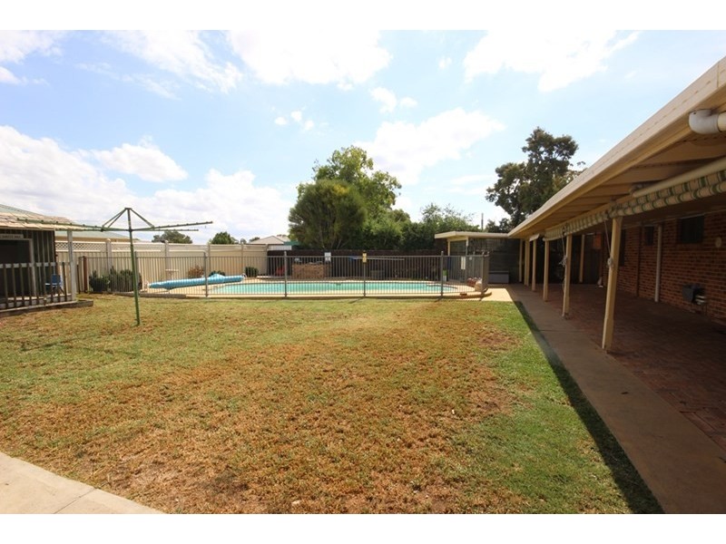 12 Gordon Street, Calala NSW 2340