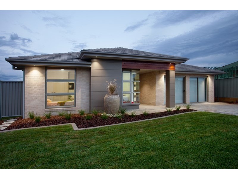 32 Falcon Drive, Calala NSW 2340