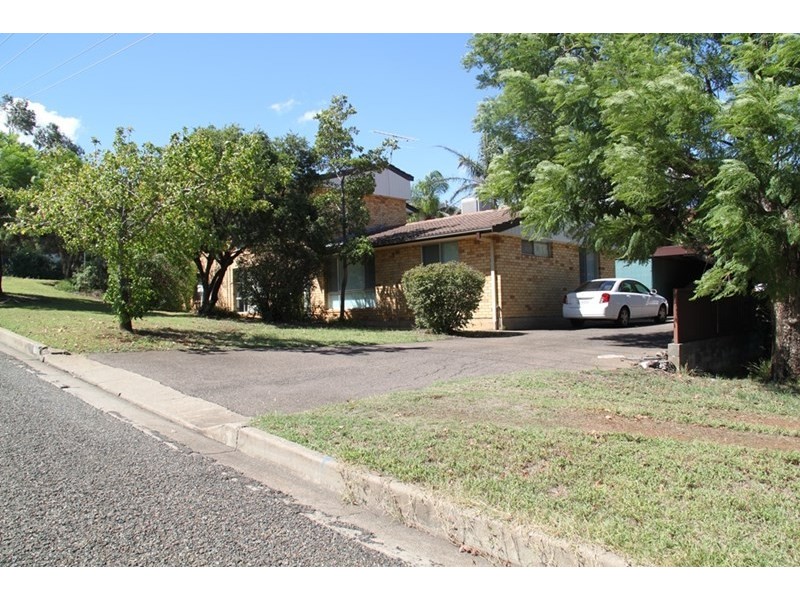 2/33 Murray Street, Tamworth NSW 2340