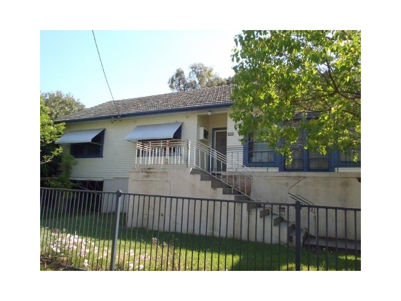 102 Rawson Avenue, Tamworth NSW 2340