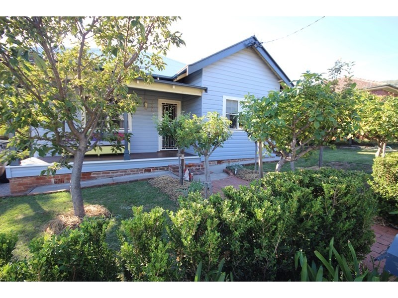 28 Chelmsford Street, Tamworth NSW 2340