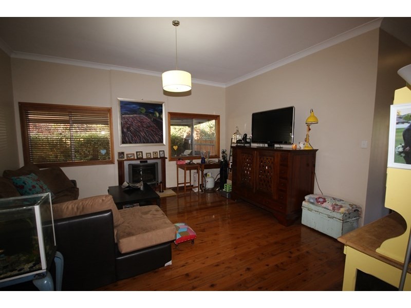 28 Chelmsford Street, Tamworth NSW 2340