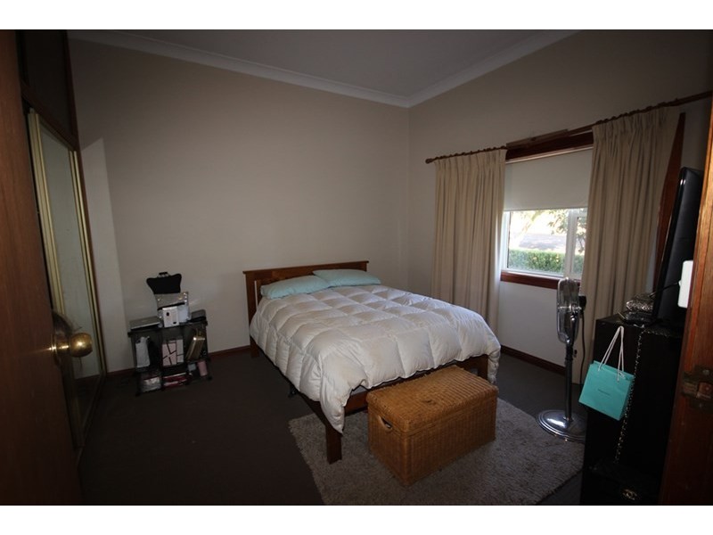 28 Chelmsford Street, Tamworth NSW 2340
