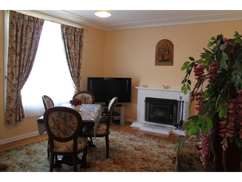 4 Mills Street, Tamworth NSW 2340