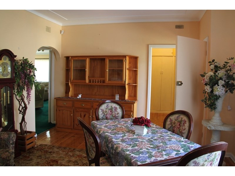 4 Mills Street, Tamworth NSW 2340