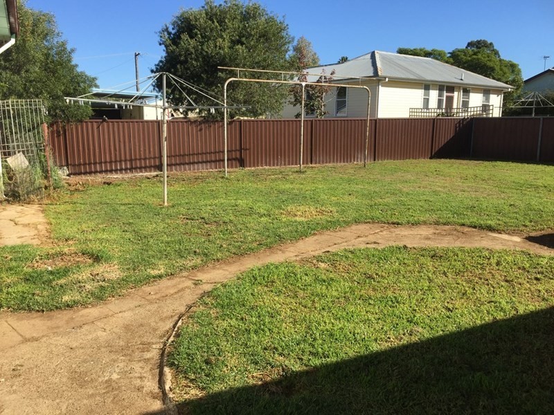 4 Petra Avenue, Tamworth NSW 2340