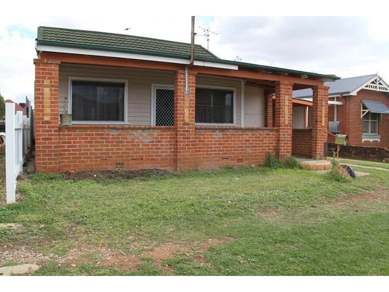 7 Denne Street, Tamworth NSW 2340