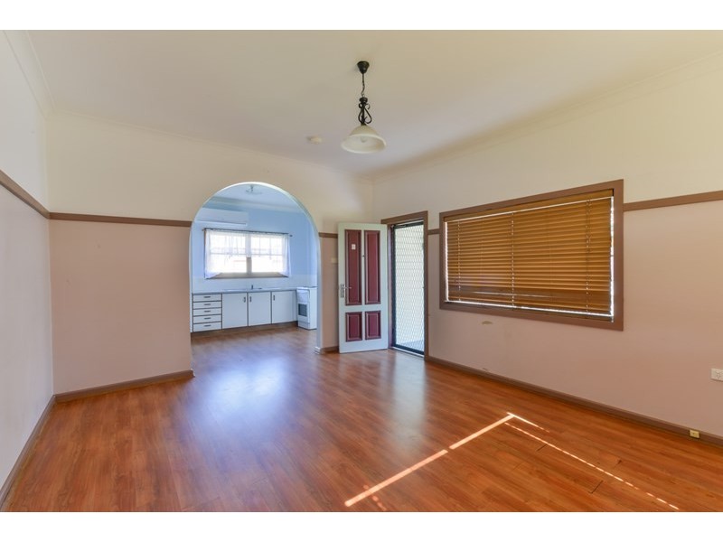 9 Electra Street, Tamworth NSW 2340