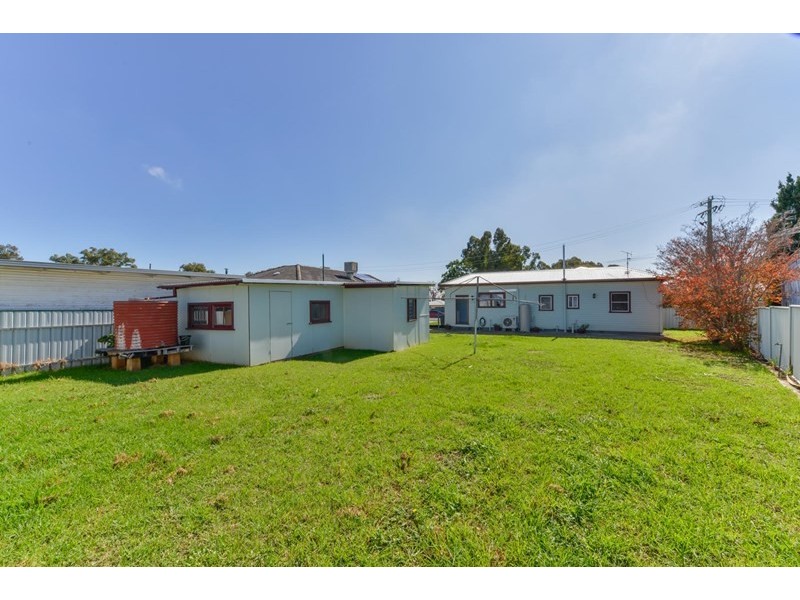 9 Electra Street, Tamworth NSW 2340