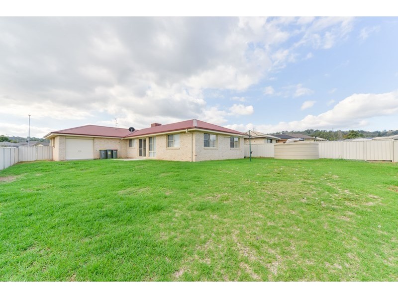 19 Orley Drive, Tamworth NSW 2340