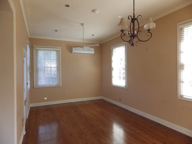 81 Griffin Avenue, Tamworth NSW 2340