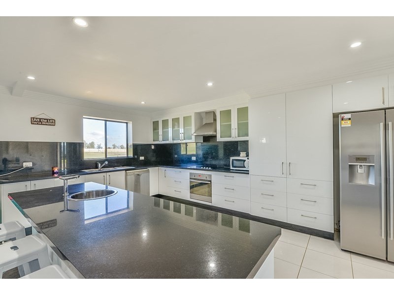 17 Manina Way, Tamworth NSW 2340