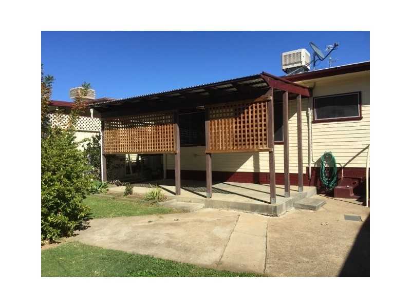 5 Churchill Street, Tamworth NSW 2340