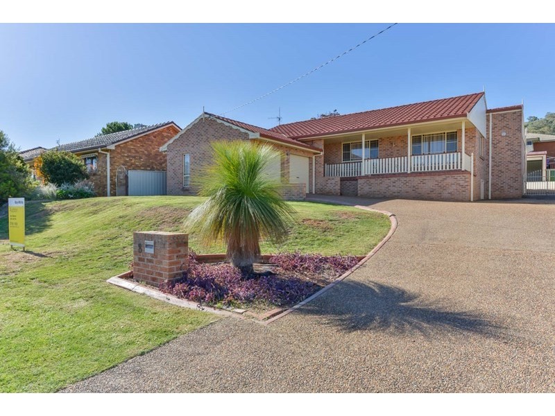 8 Brolga Way, Tamworth NSW 2340